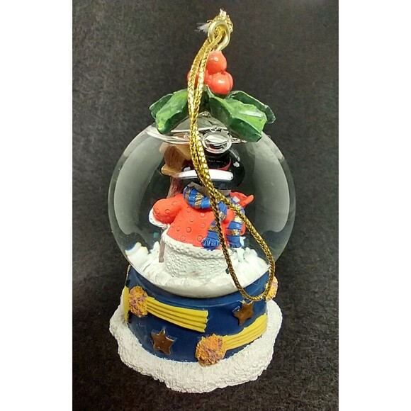 Snow Globe Snowman w/Top Hat Bird Feeder Cardinal In Hand* New In Box * - Picture 3 of 6